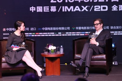 奥斯卡影帝科林·费尔斯来华 期待合作成龙