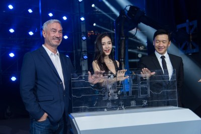 导演对Angelababy