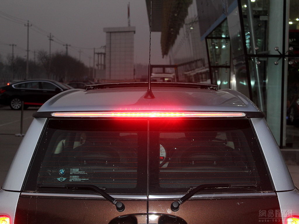 MINI CLUBMAN 2010款 COOPER S 高位刹车